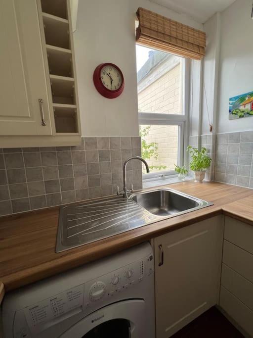 2025 Award Winner Liverpool Strawberry House - 3 Bedrooms Exterior foto